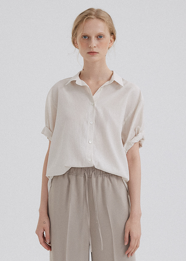[10%] roll-up blouse-light beige