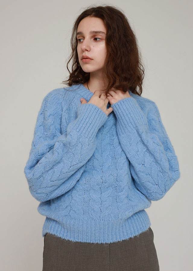 cable round knit top-skyblue