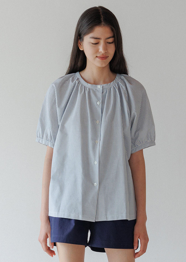 round shirring blouse-stripe