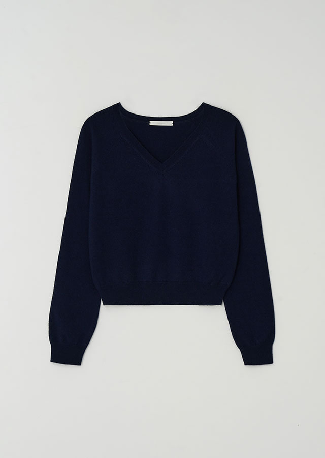 merino wool V-neck knit top-navy